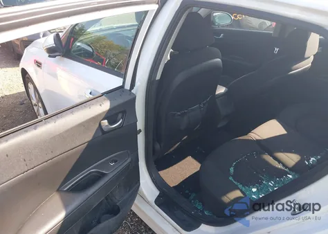 2016 Kia Optima Lx z USA, uszkodzony, nr VIN 5XXGT4L36GG084336